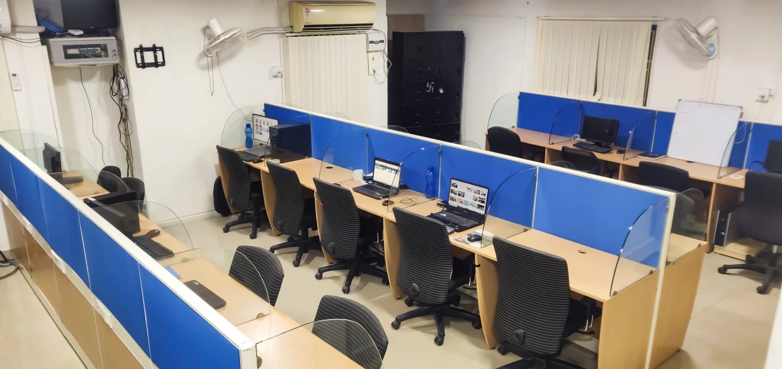 Shared Seating Area - Korattur